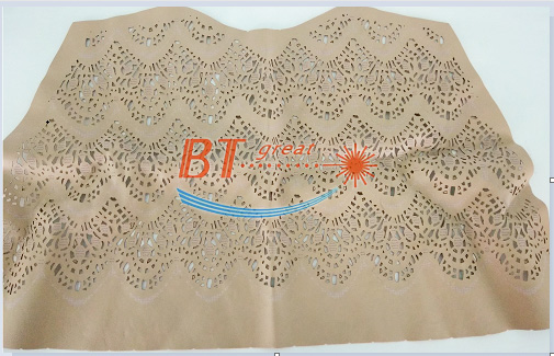 皮革布料鏤空雕刻、打標(biāo).jpg