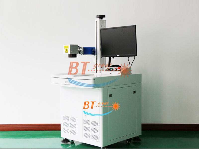  激光打標(biāo)機(jī)?在市場上的使用越來越多，很多廠家對激光打標(biāo)機(jī)不是很了解。下面青島激光打標(biāo)機(jī)生產(chǎn)廠家——青島博泰激光技術(shù)人員為大家講解下激光打標(biāo)機(jī)的安裝要求
